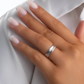 Обручальное кольцо из серебра