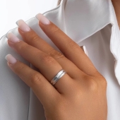 Обручальное кольцо из серебра