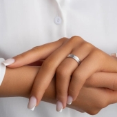 Обручальное кольцо из серебра