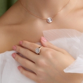 Кольцо из золота с бриллиантами