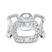 Кольцо из серебра с фианитами