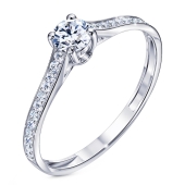 Кольцо из серебра с фианитами