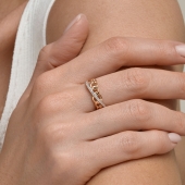 Кольцо из золота с фиантами