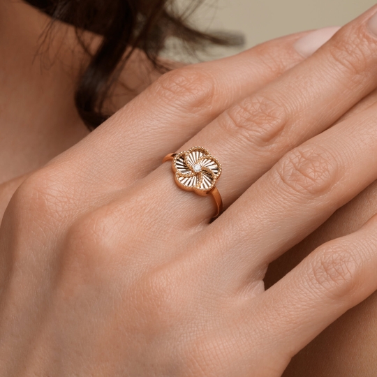 Подвеска из золота с фианитом