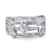 Кольцо из серебра с бриллиантами