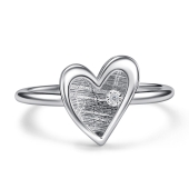 Кольцо из серебра с бриллиантом