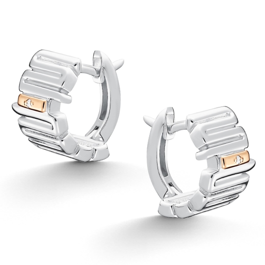 Кольцо из серебра с золотой вставкой и бриллиантом