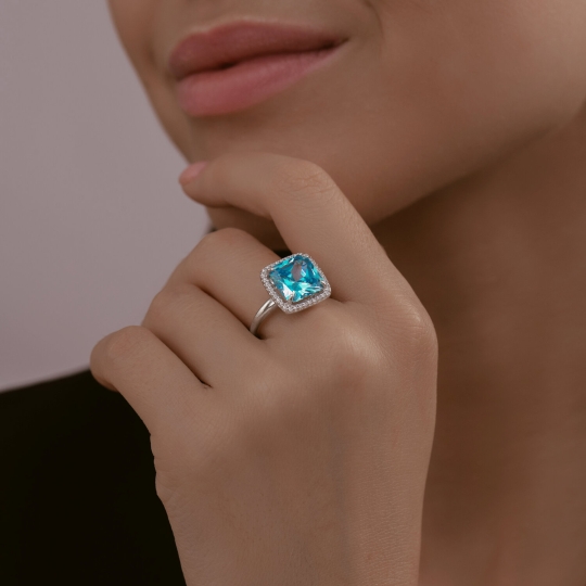 Серьги из серебра с фианитами