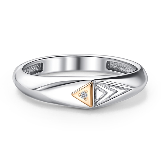 Кольцо из серебра с золотой вставкой и бриллиантом