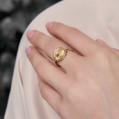 Кольцо из лимонного золота с алмазной гранью