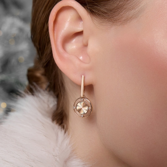 Серьги из белого золота с алмазной гранью и фианитами