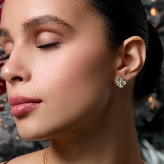 Серьги из золота с алмазной гранью и фианитами