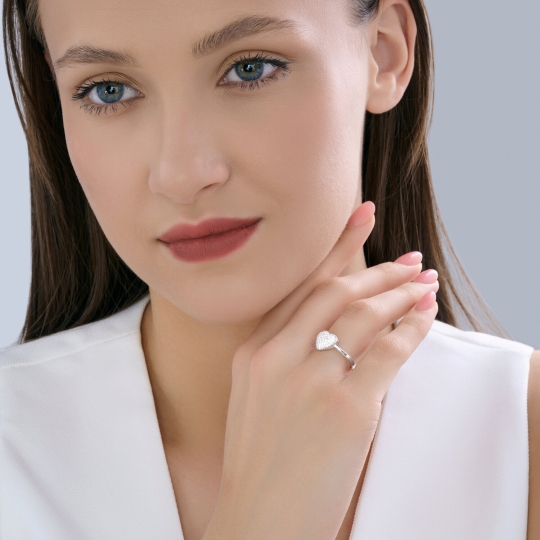 Подвеска из серебра с фианитами