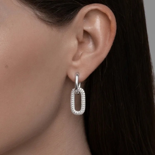 Серьги из серебра с фианитами