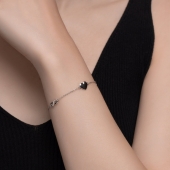 Браслет из серебра с фианитами