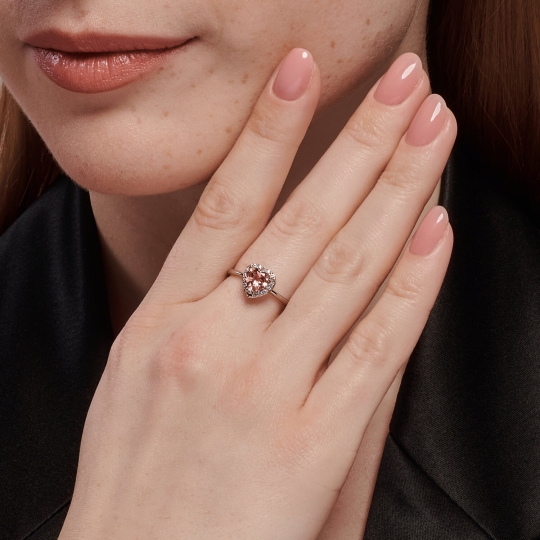 Колье из серебра с ювелирным кристаллом и фианитами