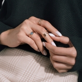 Кольцо из золота с ситаллом