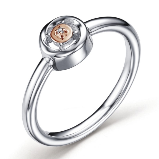 Кольцо из серебра с рубиновым корундом