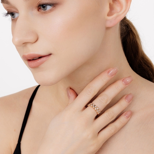 Кольцо из золота с фианитами