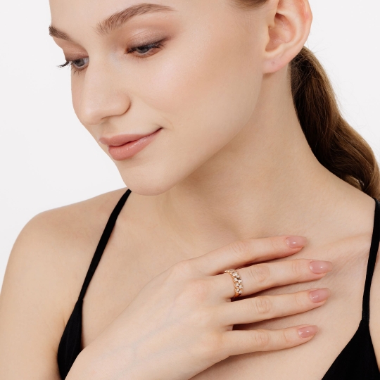 Кольцо из золота с фианитами