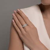 Кольцо из серебра с фианитами