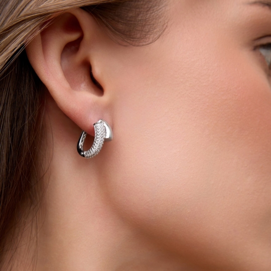 Серьги из серебра с ониксом