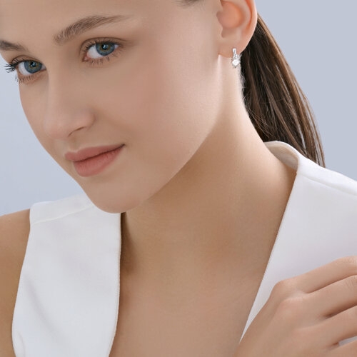 Серьги из серебра с фианитами