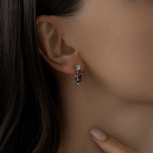 Серьги из серебра с фианитами 