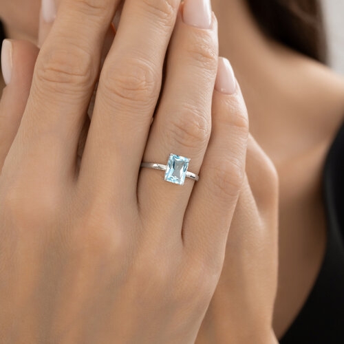 Кольцо из серебра с раухтопазом и фианитами