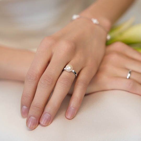 Серьги из серебра с жемчугом и фианитами