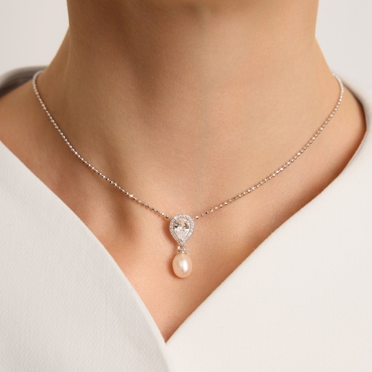 Подвеска из серебра с фианитами "Сердце"