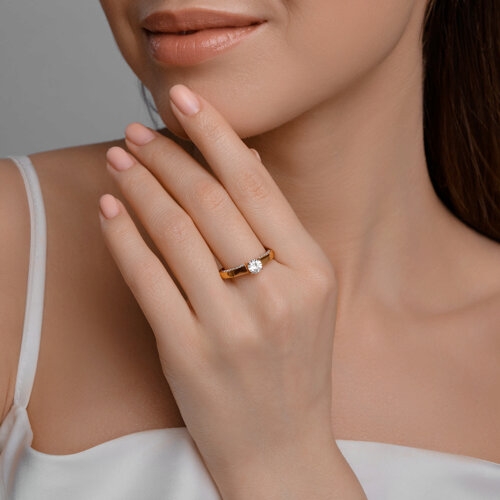 Серьги из серебра с позолотой и фианитами