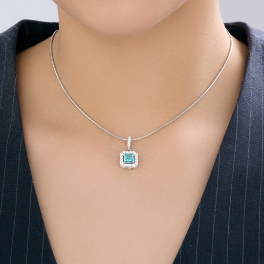 Кольцо из серебра с фианитами