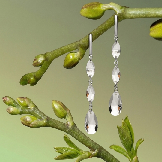 Серьги из серебра с бриллиантами