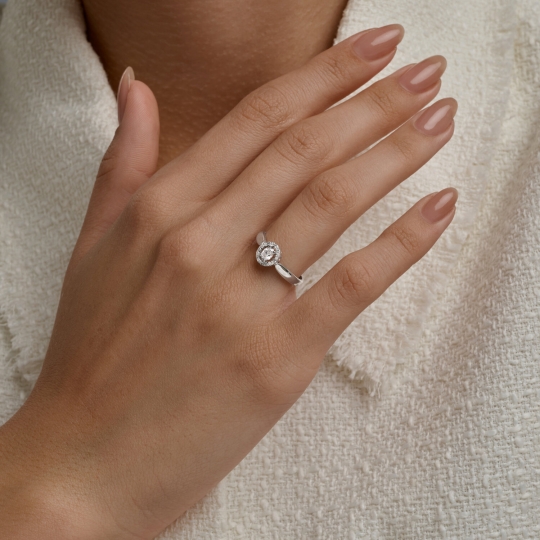 Серьги из серебра с выращенными бриллиантами