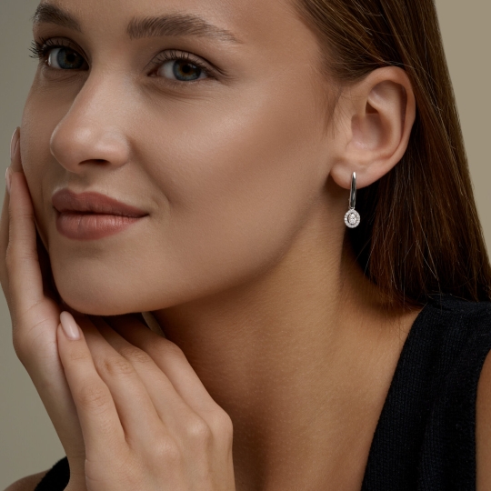 Серьги из серебра с фианитами 