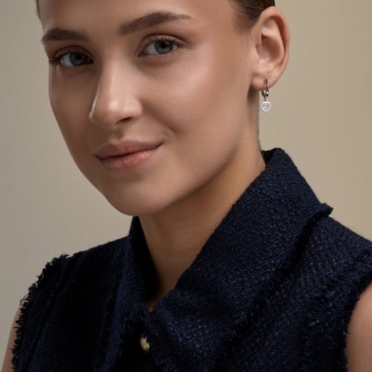 Серьги из серебра с фианитами