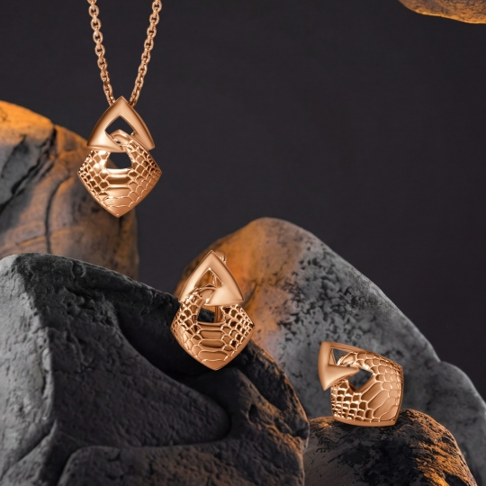 Подвеска из золота