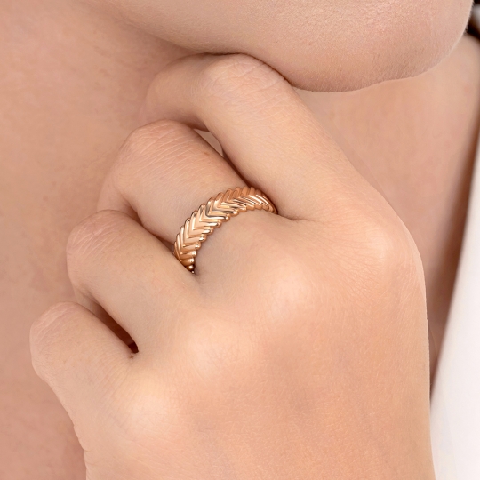 Кольцо из золота с танзанитом