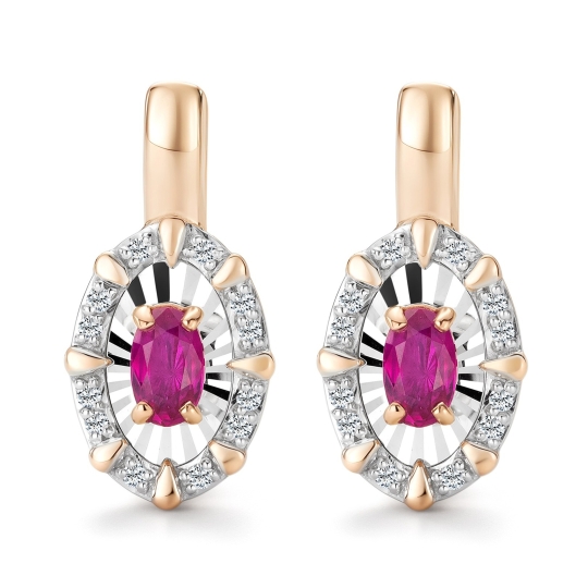 Кольцо из золота с бриллиантами и рубином