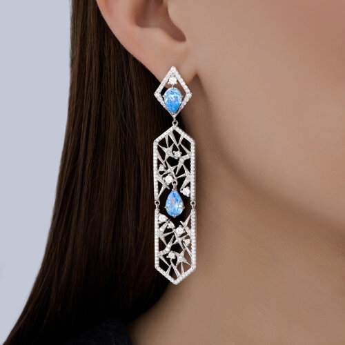 Кольцо из серебра с фианитами