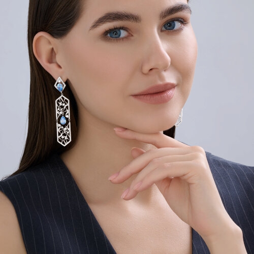 Кольцо из серебра с фианитами