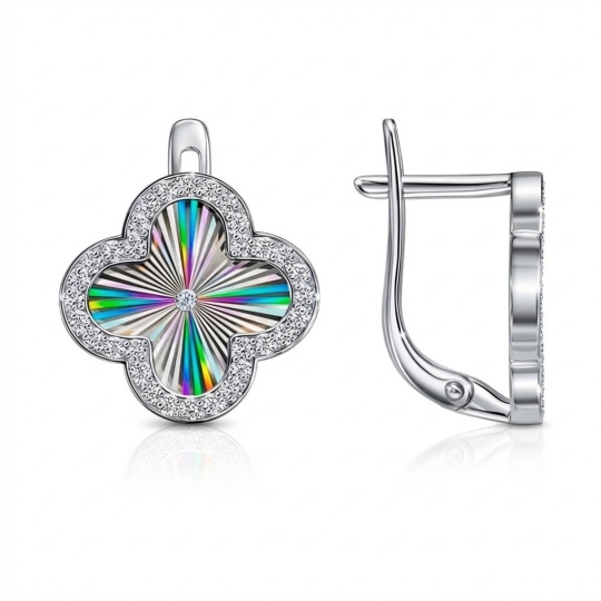 Кольцо из серебра с алмазной гранью и фианитами