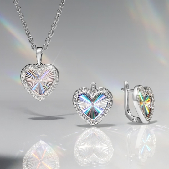 Серьги из серебра с алмазной гранью и фианитами