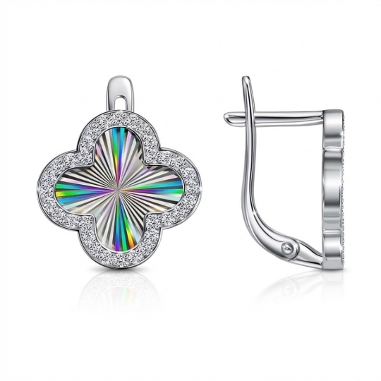 Кольцо из серебра с алмазной гранью и фианитами