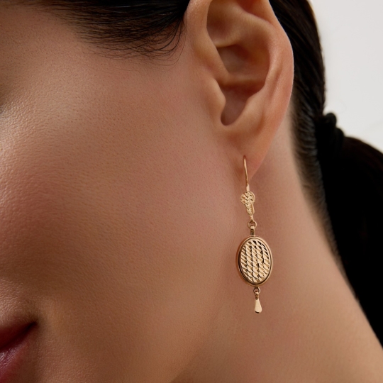 Серьги из золота с рубиновыми корундами