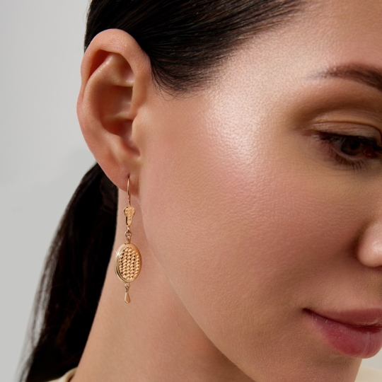 Серьги из золота с рубиновыми корундами