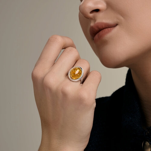 Кольцо из серебра с янтарем