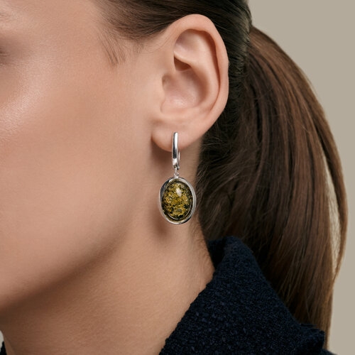 Подвеска из серебра с янтарем