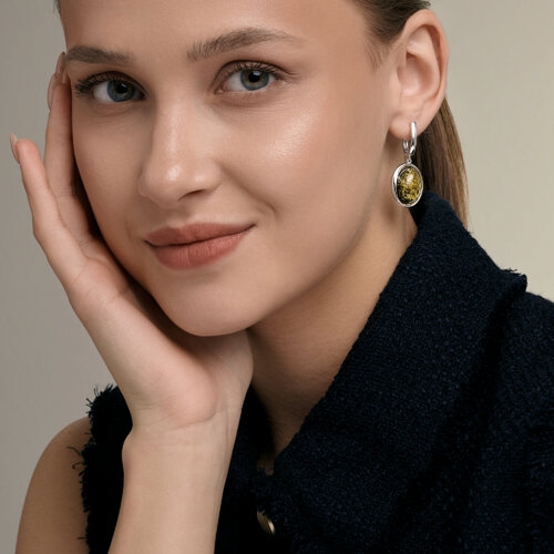 Подвеска из серебра с янтарем